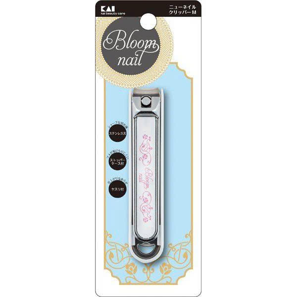 Bấm Móng Tay Và Chân Màu Trắng Hoa Văn Kai Cỡ Vừa ( HC-3601 )